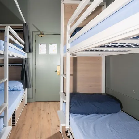 Sheilas Tourist קורק